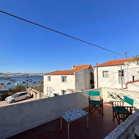 Lisbon Sea And Semesterbostad *